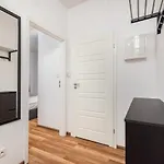 Zeromskiego 1 דירה