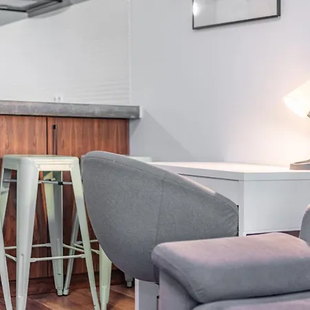 Apartment Zeromskiego 1 *